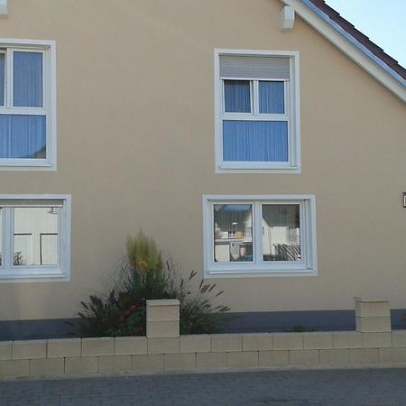 Ferienwohnung Valerie Етенхайм Екстериор снимка