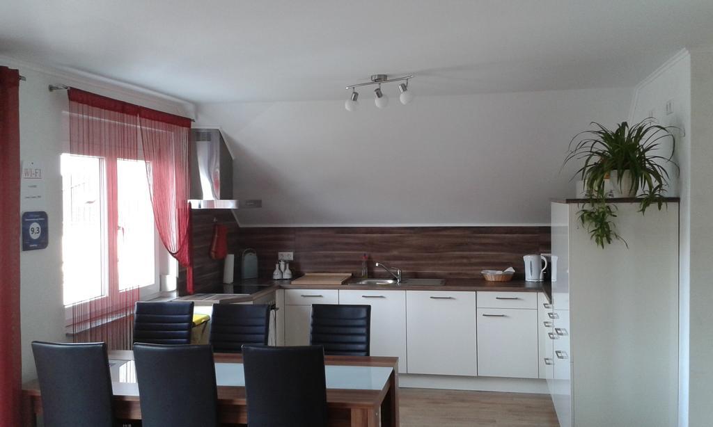 Ferienwohnung Valerie Етенхайм Екстериор снимка