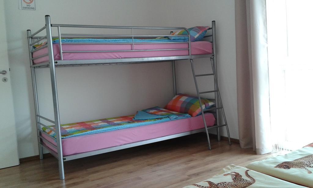 Ferienwohnung Valerie Етенхайм Екстериор снимка