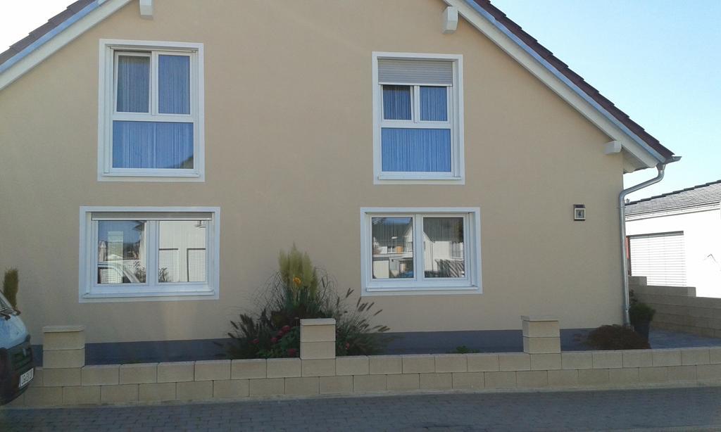 Ferienwohnung Valerie Етенхайм Екстериор снимка